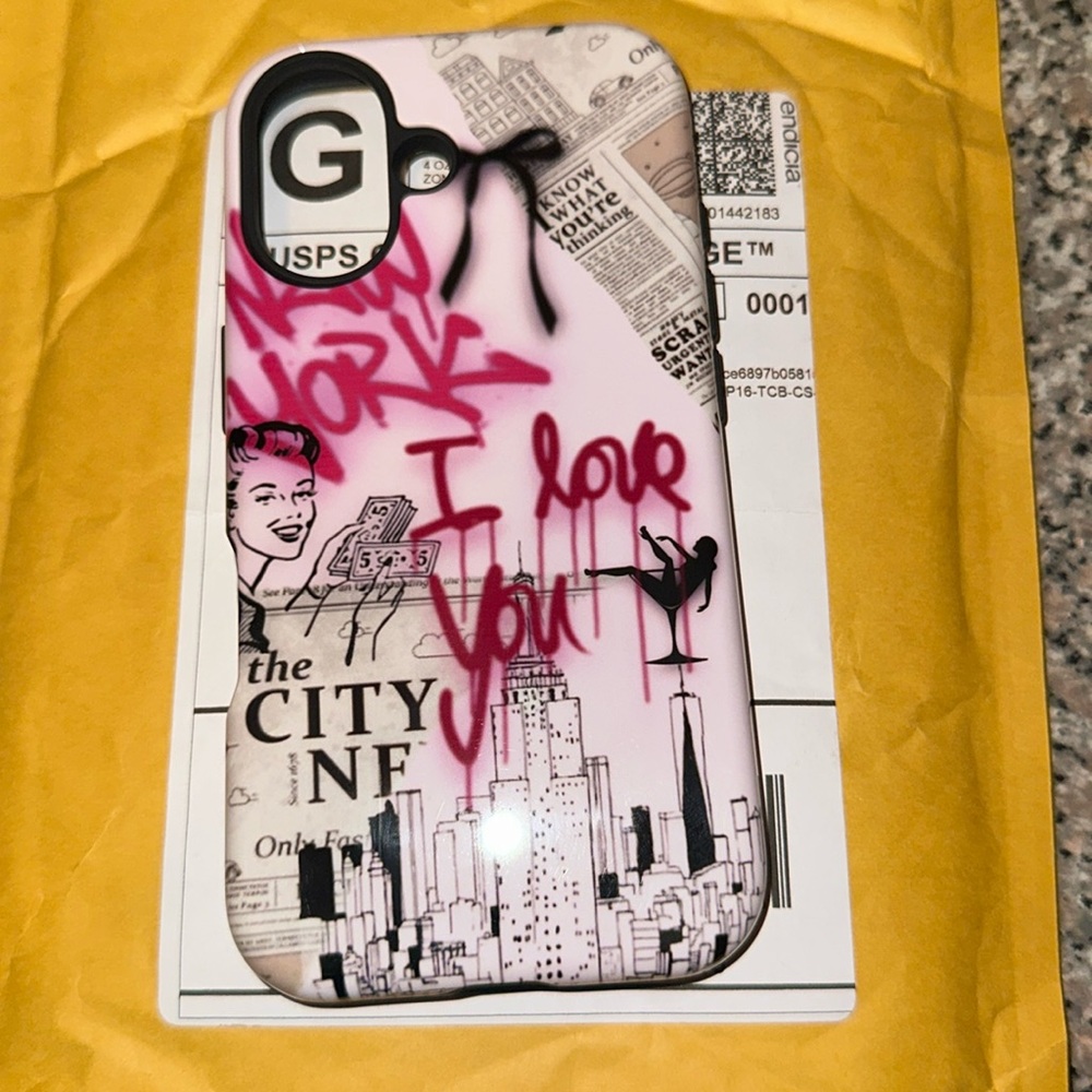 Brand new iPhone 16 case never used from IHeartMe